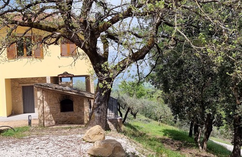 Torgiano Villa | Villa for family/friends, few minutes from the most beautiful medieval villages