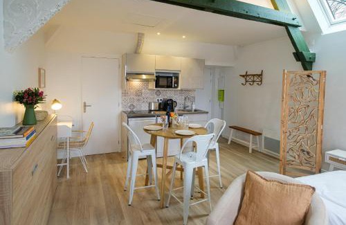 Quincy-Voisins Apartment | Villa Forestière Studio l'Olivier