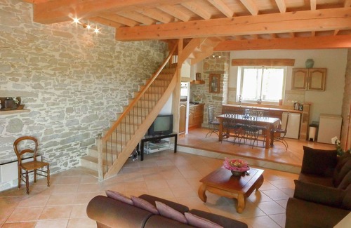 Conilhac-de-la-Montange House | Villa in Conilhac with Private Terrace