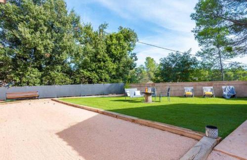 Sainte-Anastasie-sur-Issole House | Villa spacieuse au calme