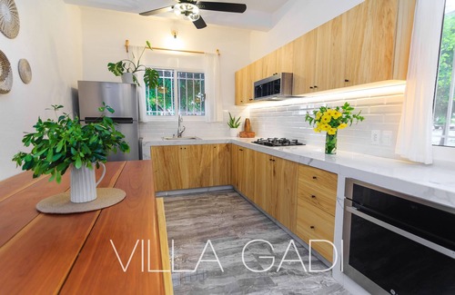 Bajio House | VILLA GADI - Roof Garden - Pizza Oven - Tiny Pool