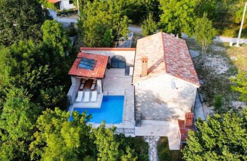Lupoglav Villa | Villa Galant Brgudac - Private Oasis with Pool