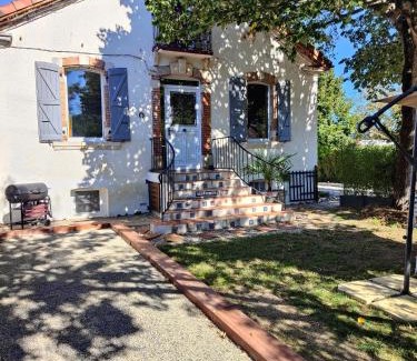 Cazeres House | Villa Garona avec billard proche Pyrénées