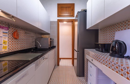 Portobello Villa | Villa 'Gerbera - 250m Dal Mare' with Sea View, Wi-Fi and Air Conditioning