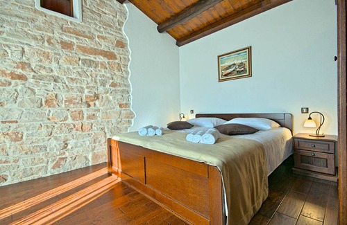 Valtura Villa | Villa Gina