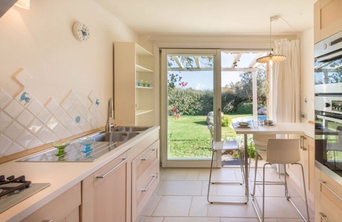 Castiadas Villa | VILLA GINESTRA with pool and private garden, just 500 meters from the sea