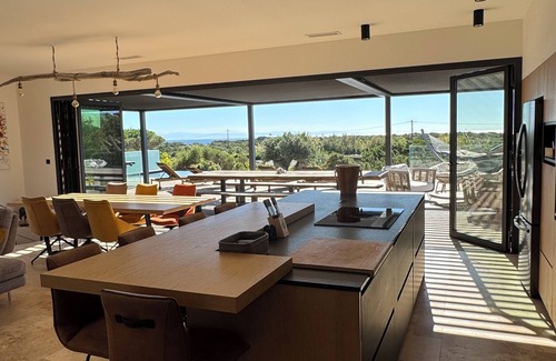 Pianotolli-Caldarello Villa | Villa Giova - 250 metres from the beach in the San Giovanni Reserve