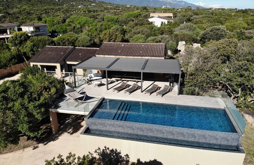 Pianotolli-Caldarello Villa | Villa Giova - 250 metres from the beach in the San Giovanni Reserve