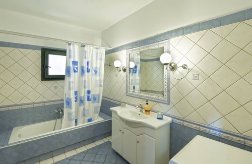 Preveza House | Villa Giovanni (Friendly,family,hospitable,mellow place)