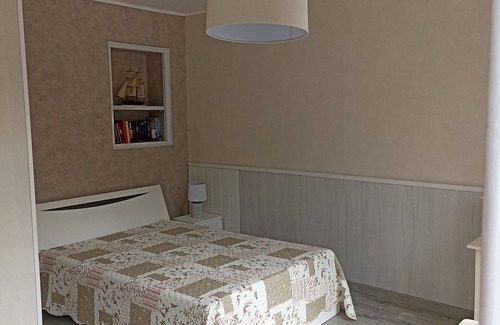 Cusset Villa | Villa "Gite des Grivats" with Private Garden, Private Terraces & Wi-Fi