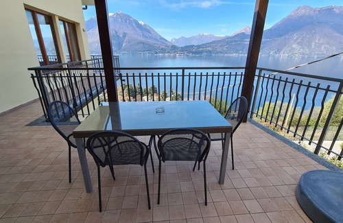 Perledo Villa | Villa gli Ulivi - Bariloche Lake & Mountain View