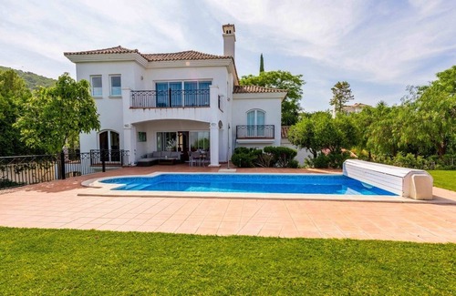Arcos de la Frontera Villa | Villa Grazalema 2 - Villa 39 Arcos de la Frontera by Ruralidays