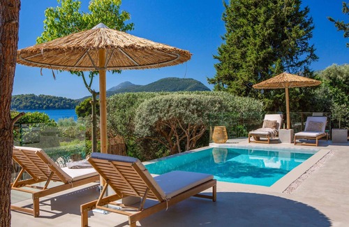 Perigiali Villa | Villa Green Islets - Three Bedroom Villa, Sleeps 6