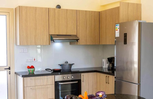 Prodromi House | Villa Green Valley 2 is a spacious and stylish villa set on a small complex within a short walk of t