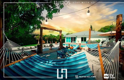 Cutler Bay House | Villa heated-Luxury Oasis: Pool, Cabanas & Court
