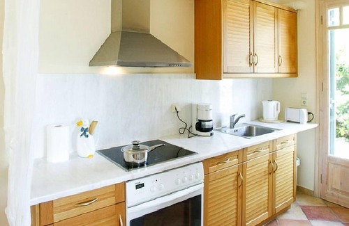 Katouna Villa | Villa Hodos - Two Bedroom Villa, Sleeps 5