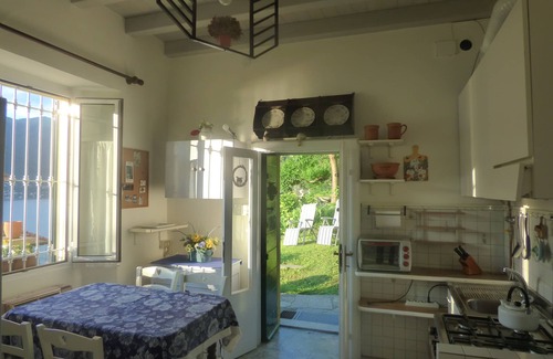 Blevio House | VILLA HORTENSIA COMO WITH GARDEN PRIVATE 2 BEDROOMS LAKE VIEW ,WI -FI