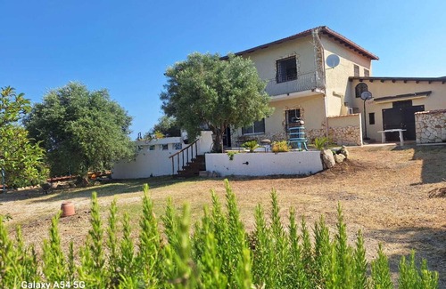 Sorso Villa | Villa 'Il Giglio Rosa' with Sea View, Private Terrace and Private Garden