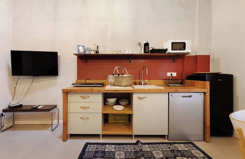 Valeggio sul Mincio Villa | Villa 'Il Bozzolo Boutique Apt Mimosa Mimosa' where Relaxation meets Design