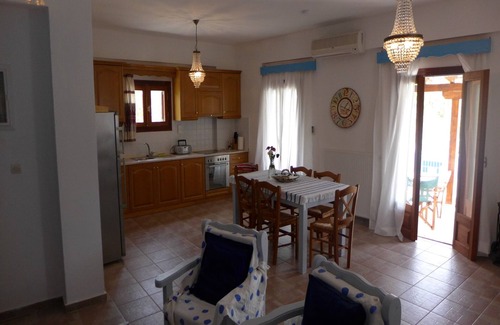 Axos Villa | Villa in Axos with Pool near Panormo Beach