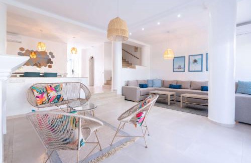 Cherrat House | Villa in Golf Resort with Shared Pool