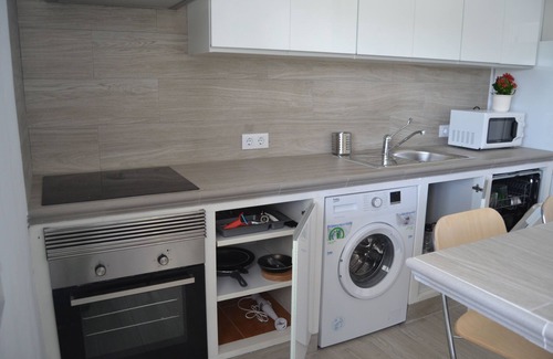 Los Canos de Meca Ski Chalet | Villa in Los Caños de Meca of 600m2 plot next to the field and the beach.