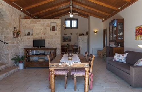 Castellana Grotte Villa | Villa in Monopoli for 12 guests in six bedroom