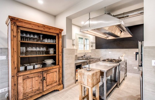 Pieve a Nievole Villa | Villa in Montecatini Alto with 6 bedrooms sleeps 14