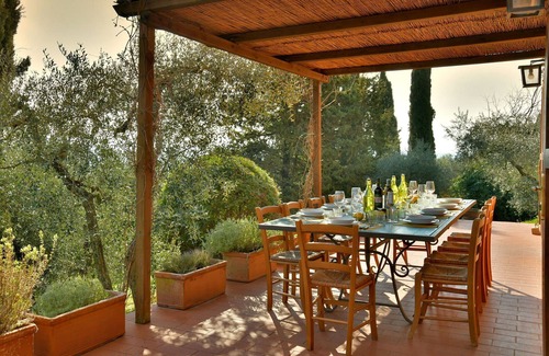 Montelopio Villa | Villa in Montelopio with 6 bedrooms sleeps 12