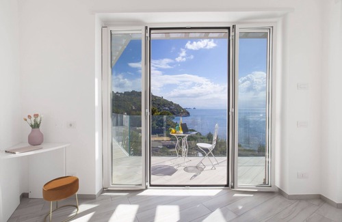 Sirenuse Villa | Villa in Nerano with 6 bedrooms sleeps 12