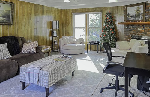 Overland Park House | Villa in Overland park with Sauna, Hot-tub, 1Gig Wifi