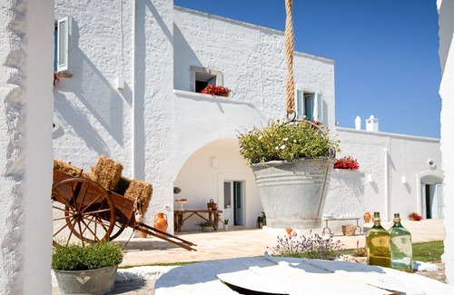 Polignano a Mare Villa | Villa in Polignano A Mare with 8 bedrooms sleeps 16