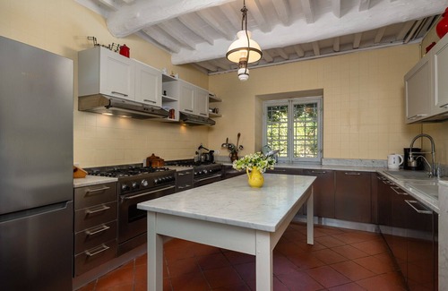Capannori Villa | Villa in Segromigno In Monte with 11 bedrooms sleeps 22