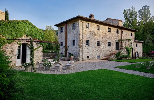Sambuca Villa | Villa in Sambuca with 7 bedrooms sleeps 14