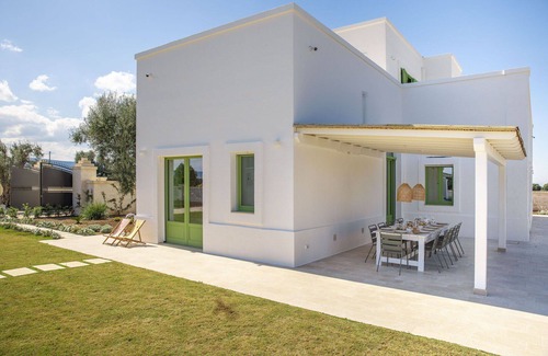 Savelletri Villa | Villa in Savelletri with 4 bedrooms sleeps 8