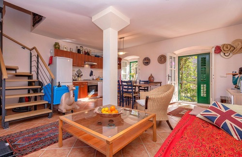 Island Hvar Villa | Villa In The Old Town,5 Mins To Town Beach, Parking Nearby