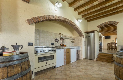 Uscio Villa | Villa in Uscio with 4 bedrooms sleeps 16