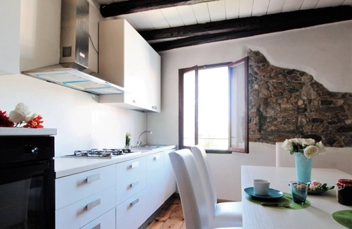 Santa Giustina Apartment | Villa in Valbelluna with Pool & Dolomite Views