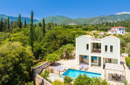 Sami Villa | Villa Irineos