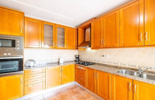 Urbanizacao dos Calicos Ski Chalet | Villa Isabella - FARM VILLAGE