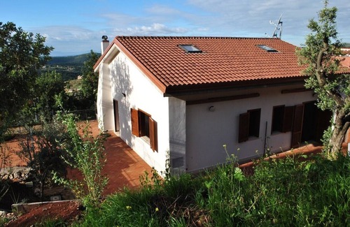 Itri Apartment | Villa Itri - Zaffiro - Apartment with shared pool