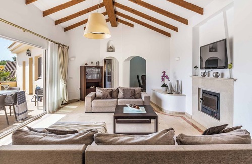 El Beal Villa | Villa Janubio 11 - Four Bedroom Villa, Sleeps 8