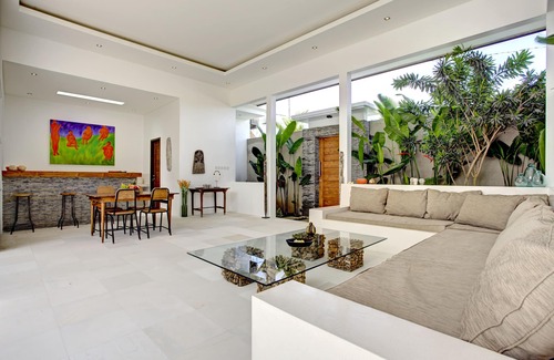 Sunset Road Villa | VILLA JONAS 1 BDR - PRIVATE SWIMING POOL - BALI - SEMINYAK - INDONESIE