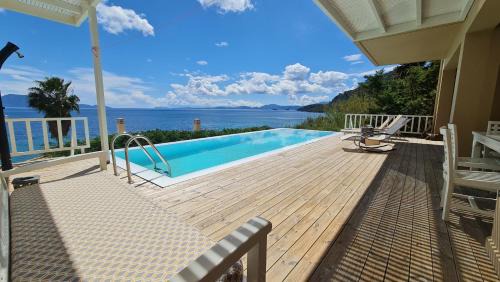 Pogonia Villa | Villa Kalamos, beachfront