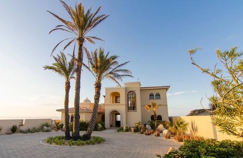 La Fortuna Villa | Villa Kash: Luxury Beachfront Villa on the East Cape, Close to Surf. 3 or 4 BR