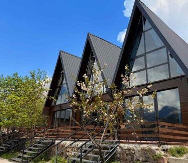 Gergeti House | Villa Kazbegi & Cottages