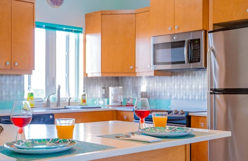 Leeward Settlement House | Villa Kendara~BOOK 12/13-20~BeachFront~Private~Gated~GuestHouse~Panoramic View