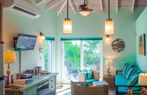 Leeward Settlement House | Villa Kendara~Nov 14-20@30%~BeachFront~Private~Gated~GuestHouse~Panoramic View