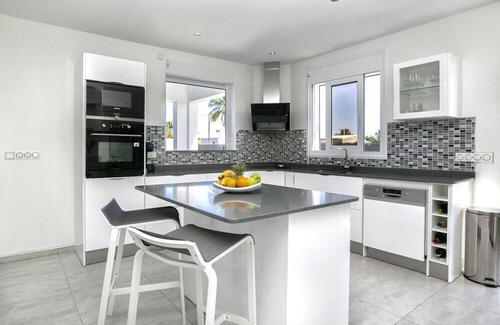 Saint-Francois Villa | VILLA L'INDIA - Family Haven of Peace Near Golf