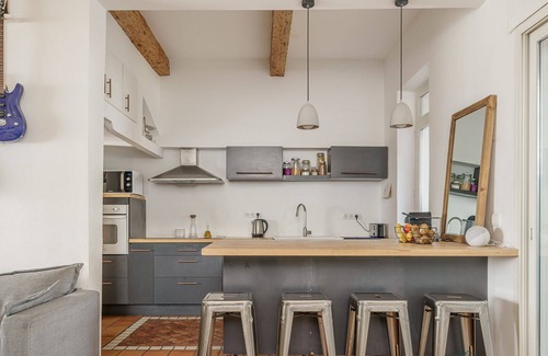 8th Arrondissement Villa | Villa La Brise au Bord de Mer